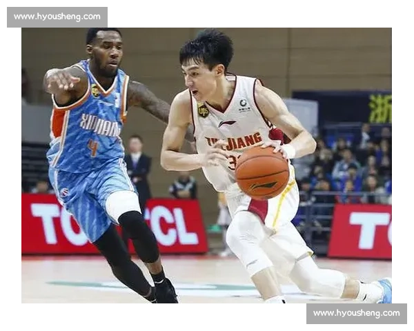 福冈黄蜂与长崎航海激战正酣 上演精彩东亚足球对决